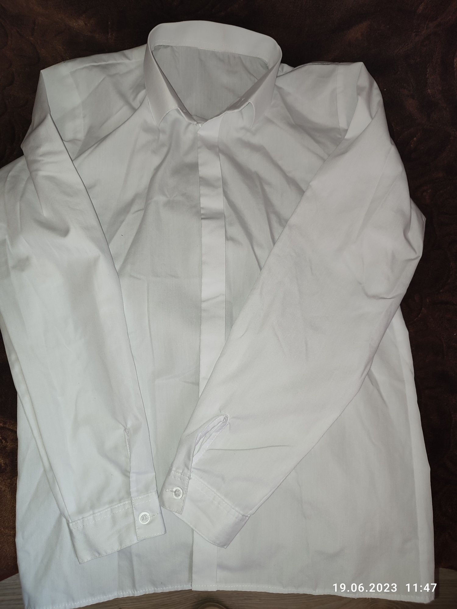 Biała koszula garniturowa 164