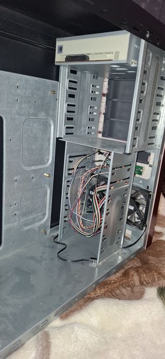 Продам корпус системного блоку
