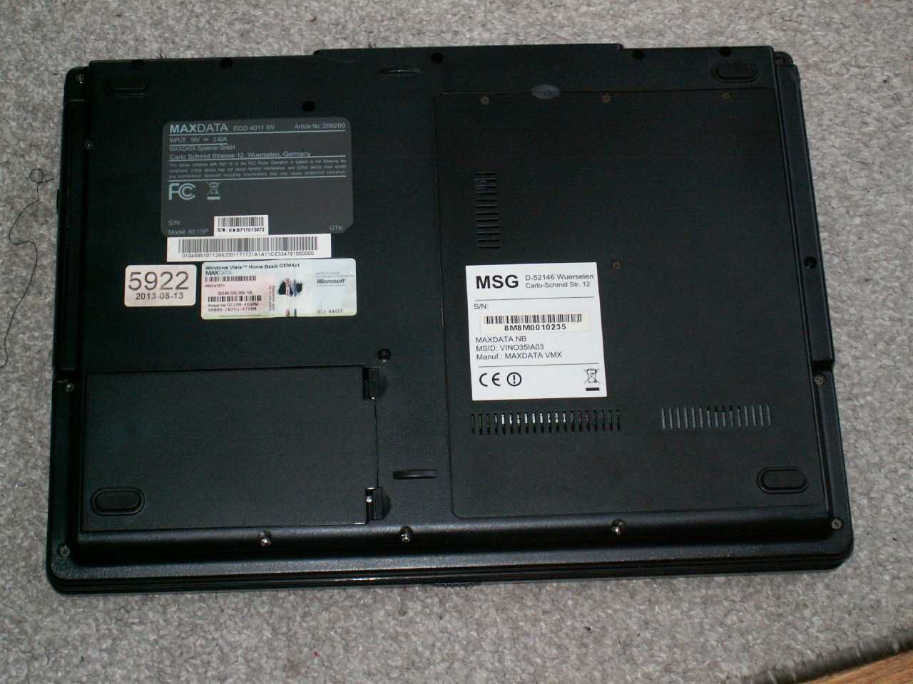 Sprawny - Zadbany - Na chodzie  -  Laptop MAXDATA ECO 4011 IW - 15"