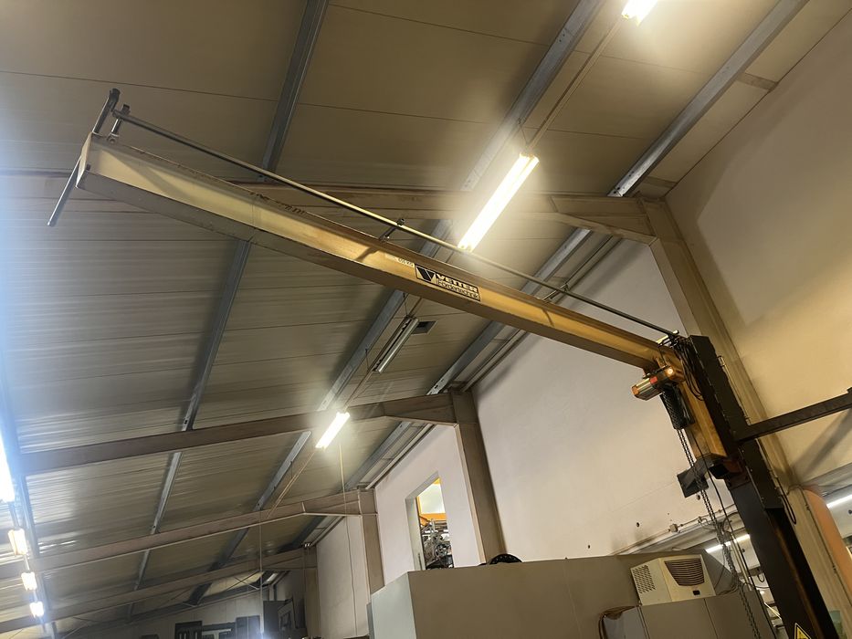 Żurawie warsztatowy L-632cm VETTER + Wciągnik elektryczny 650kg
