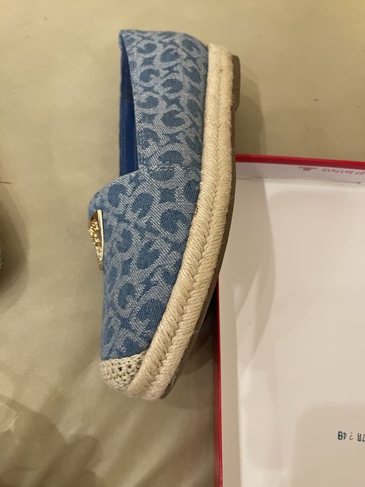 Взуття жіночк