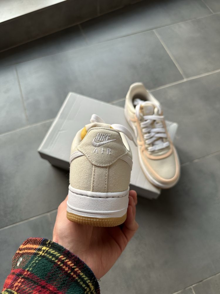 Оригінальні жіночі кросівки Nike Air Force 1 ‘07 PRM
