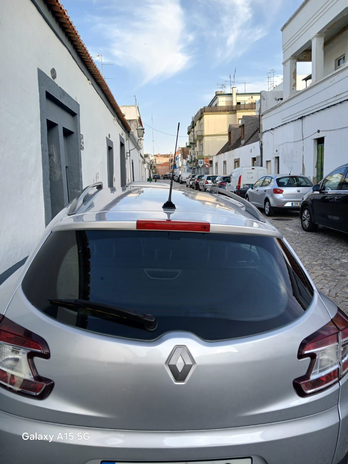 Renault megane lll 1.5  dci 2013 .110 cv.