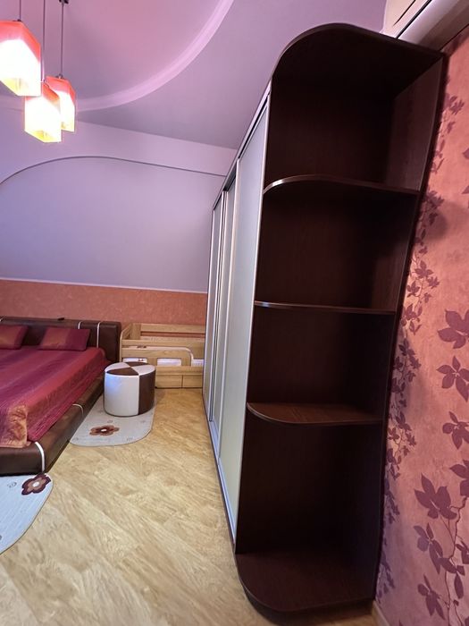 Спальня комод ліжко шафа-купе пуф