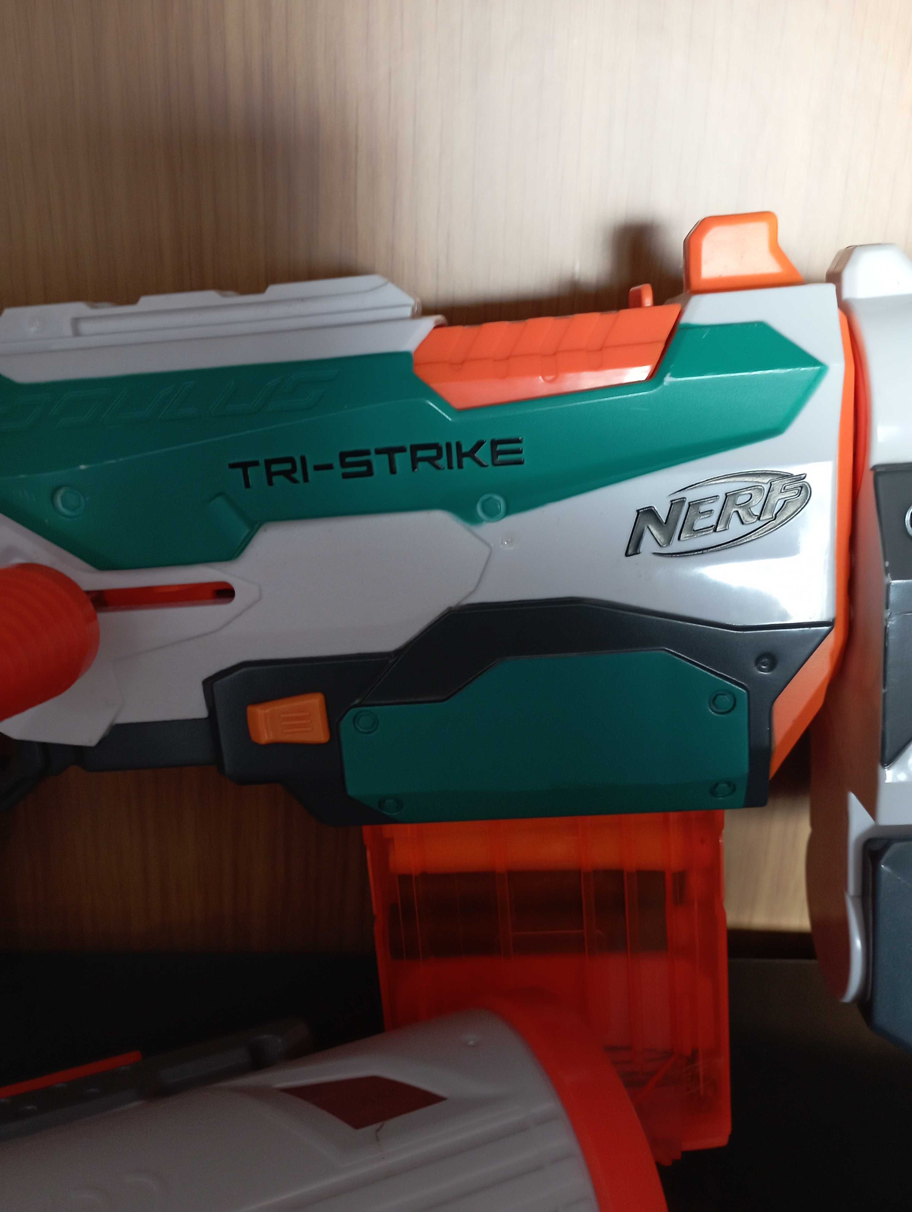 Nerf  tri strike