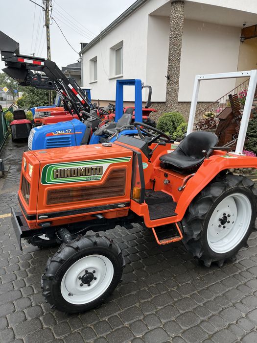 Traktor Hinomoto N189 4x4 wspomaganie rewers