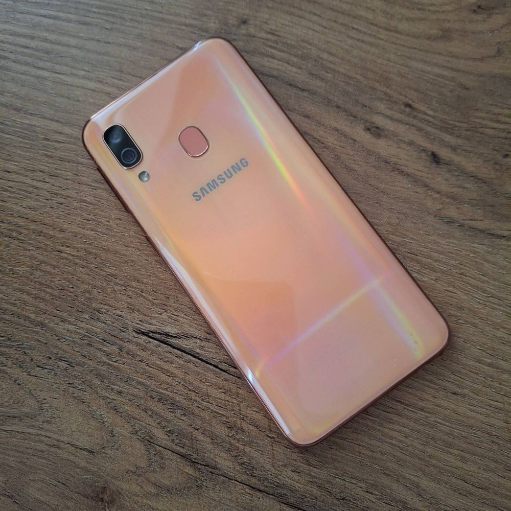 Samsung Galaxy A40 - super stan! Nowa bateria, pierwszy właściciel