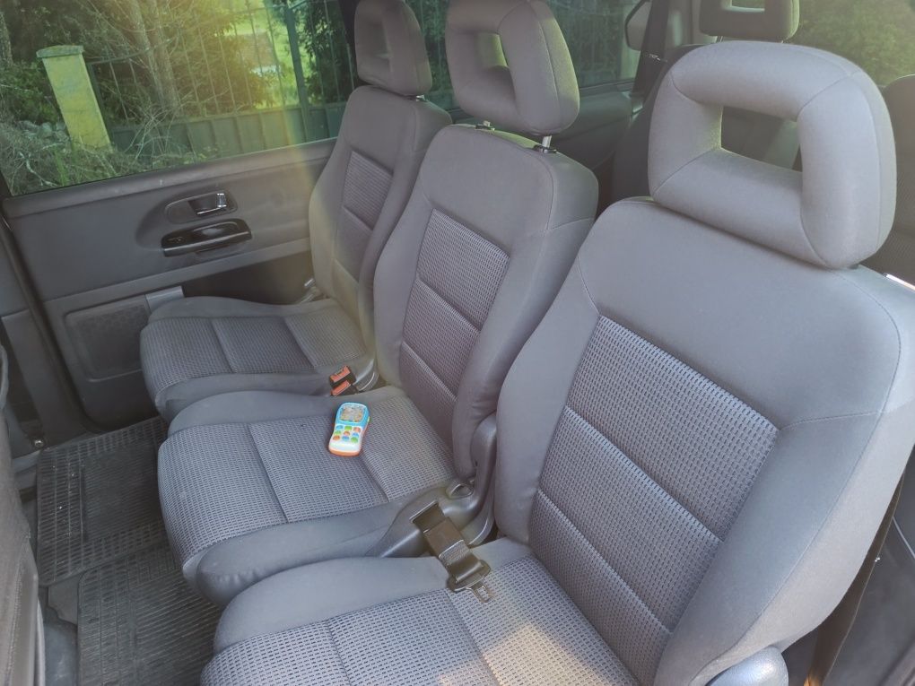 VW Sharan 2004 pd 130 asz