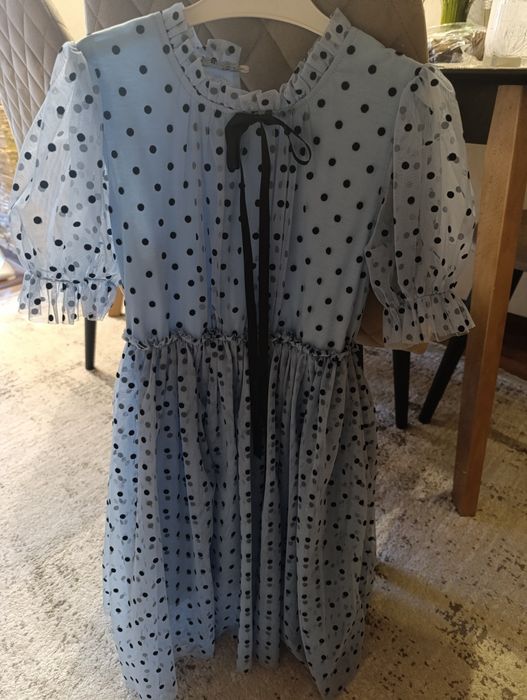 Сукні для дівчаток в ідеальному стані