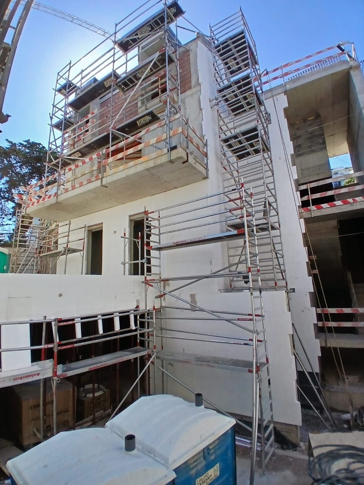 Sua empresa de isolamento e remodelações!