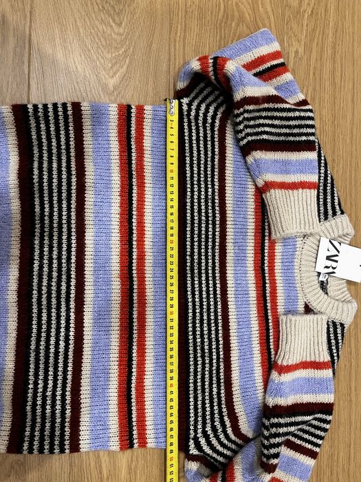 Светр ZARA новий XS смугастий дівчачий жіночий теплий вигідно
