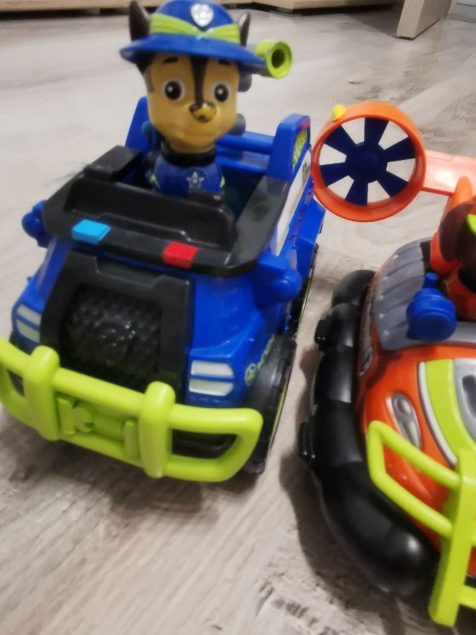 Psi patrol pojazdy + pieski