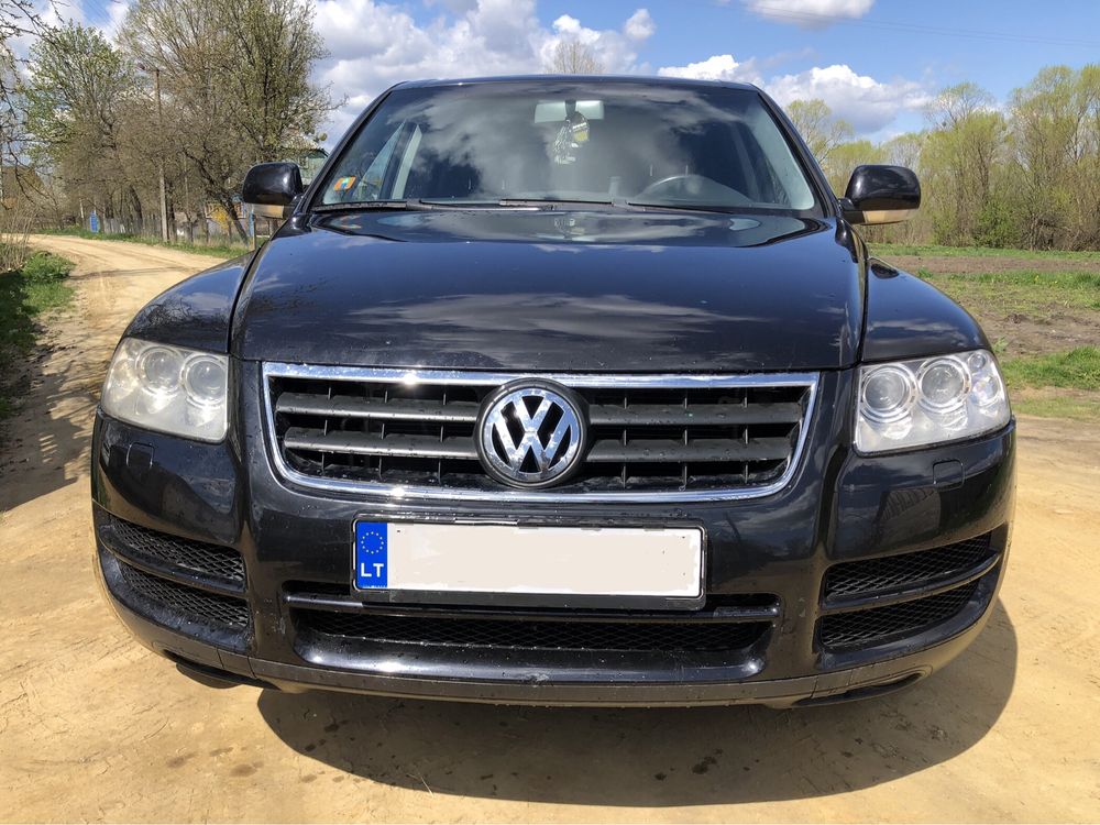 Разборка Volkswagen Touareg 2.5TDI двигатель салон бампер торпеда