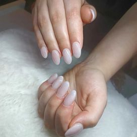 Manicure hybrydowe i pedicure