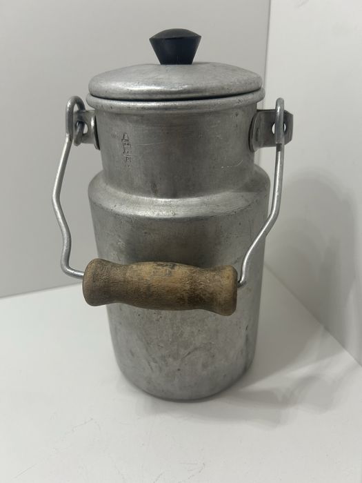 Piękna litrowa kanka PRL -do kolekcji !