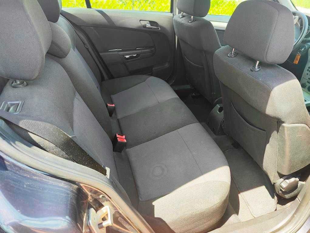 Opel Astra 1.3 CDTI 90cv / 58€ mês