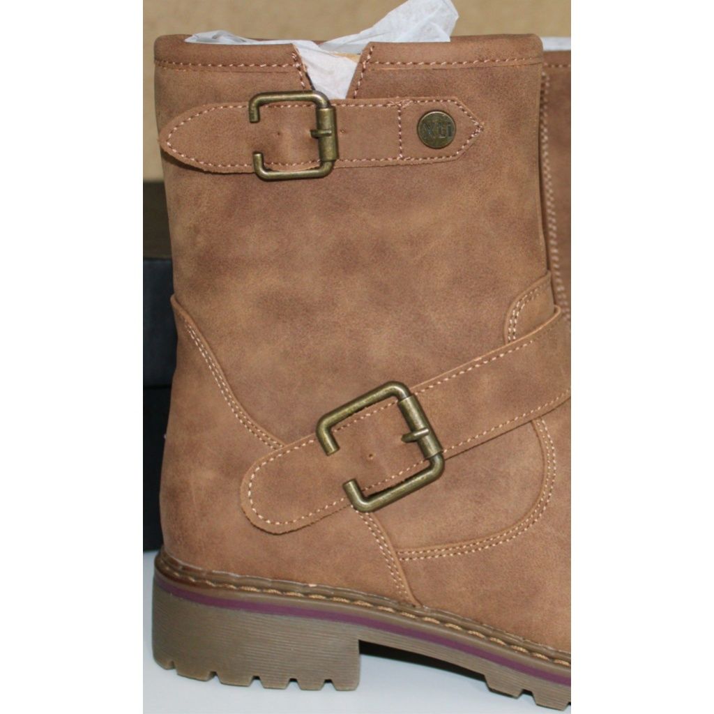 Botins camel Xti T38