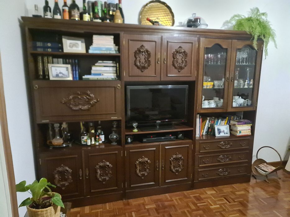 Móvel de sala com sanca