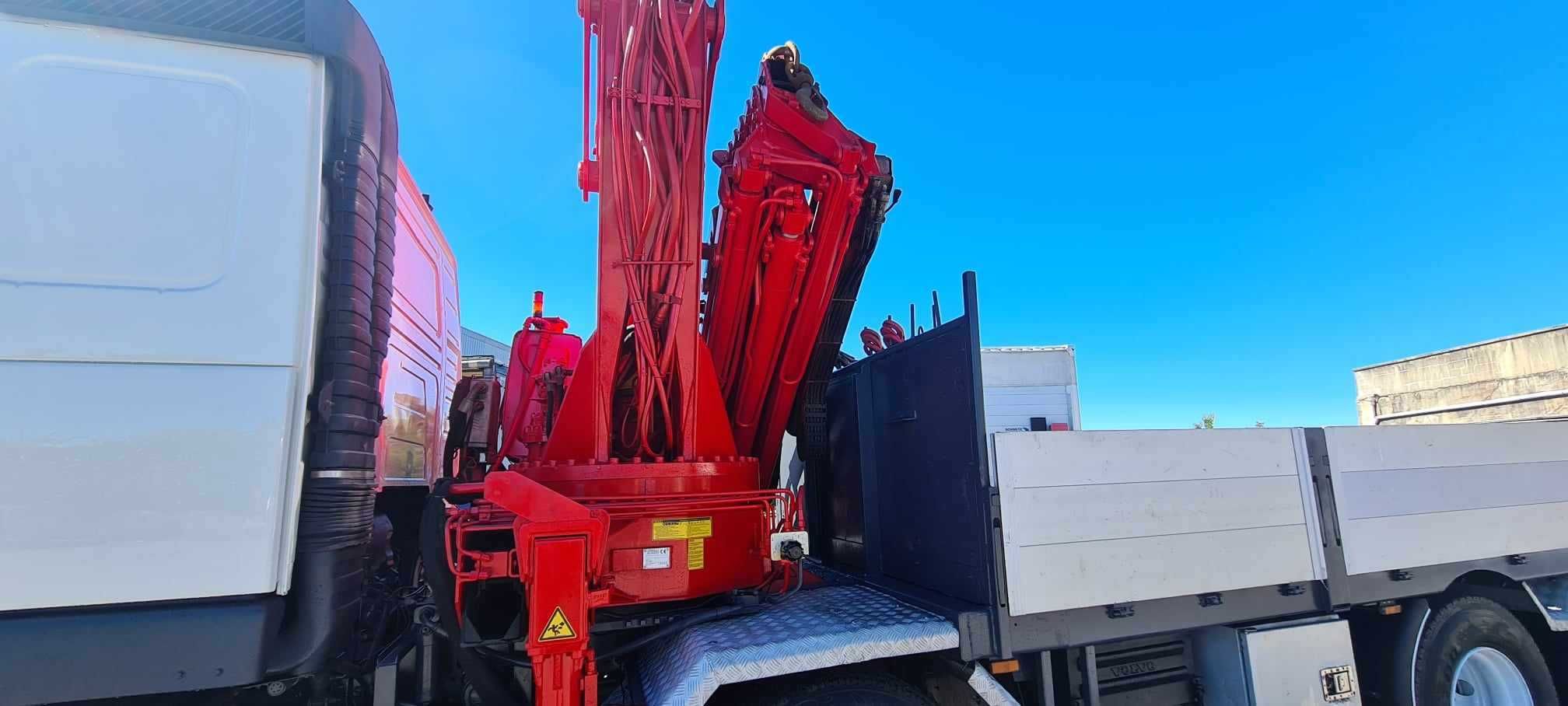 VOLVO FH12 460 GRUA FASSI  F 660 XP - 8X2