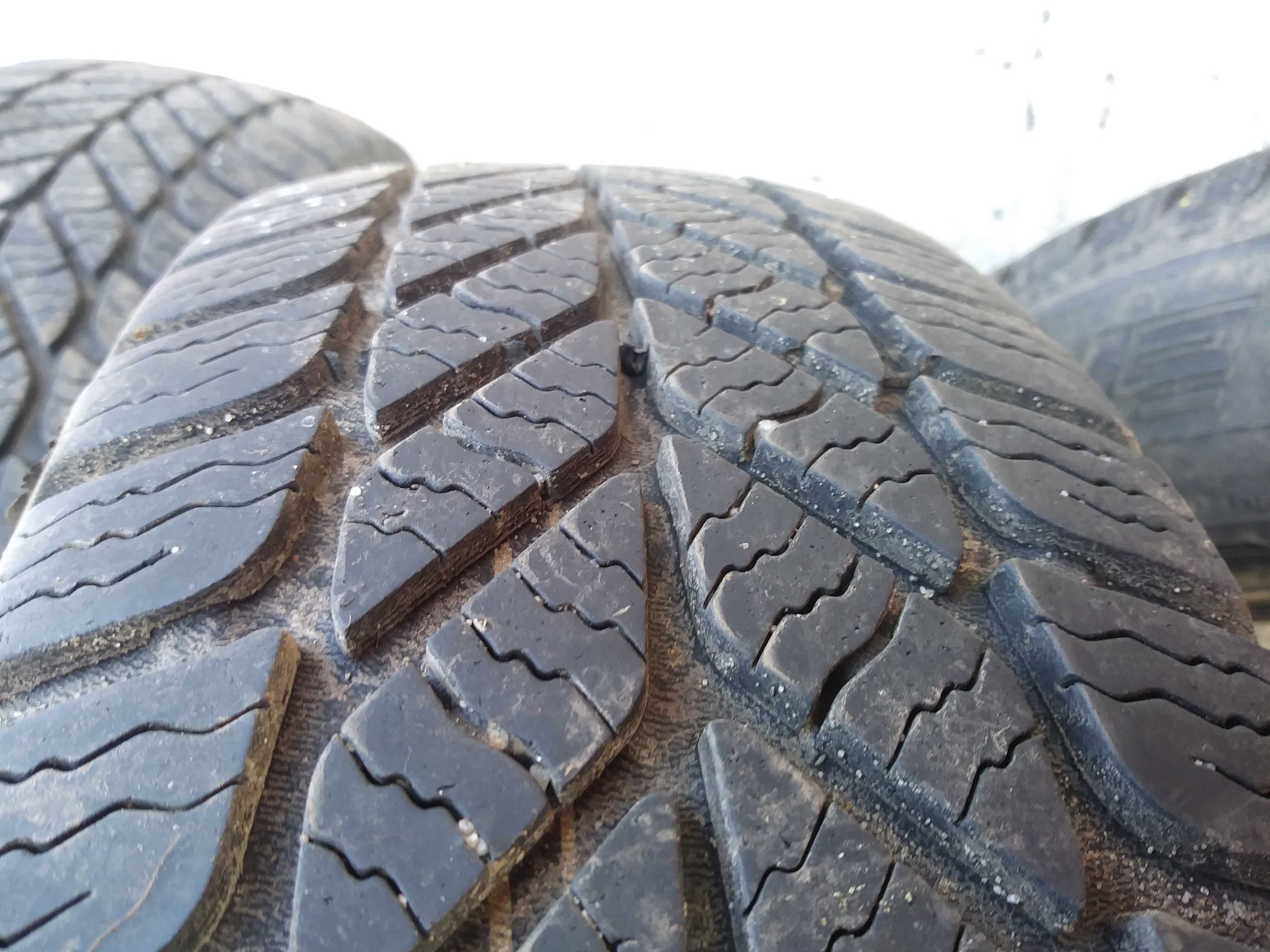 Opony letnie i zimowe Continental, Dębica, Kleber 165/70 r14 – 3 kpl.