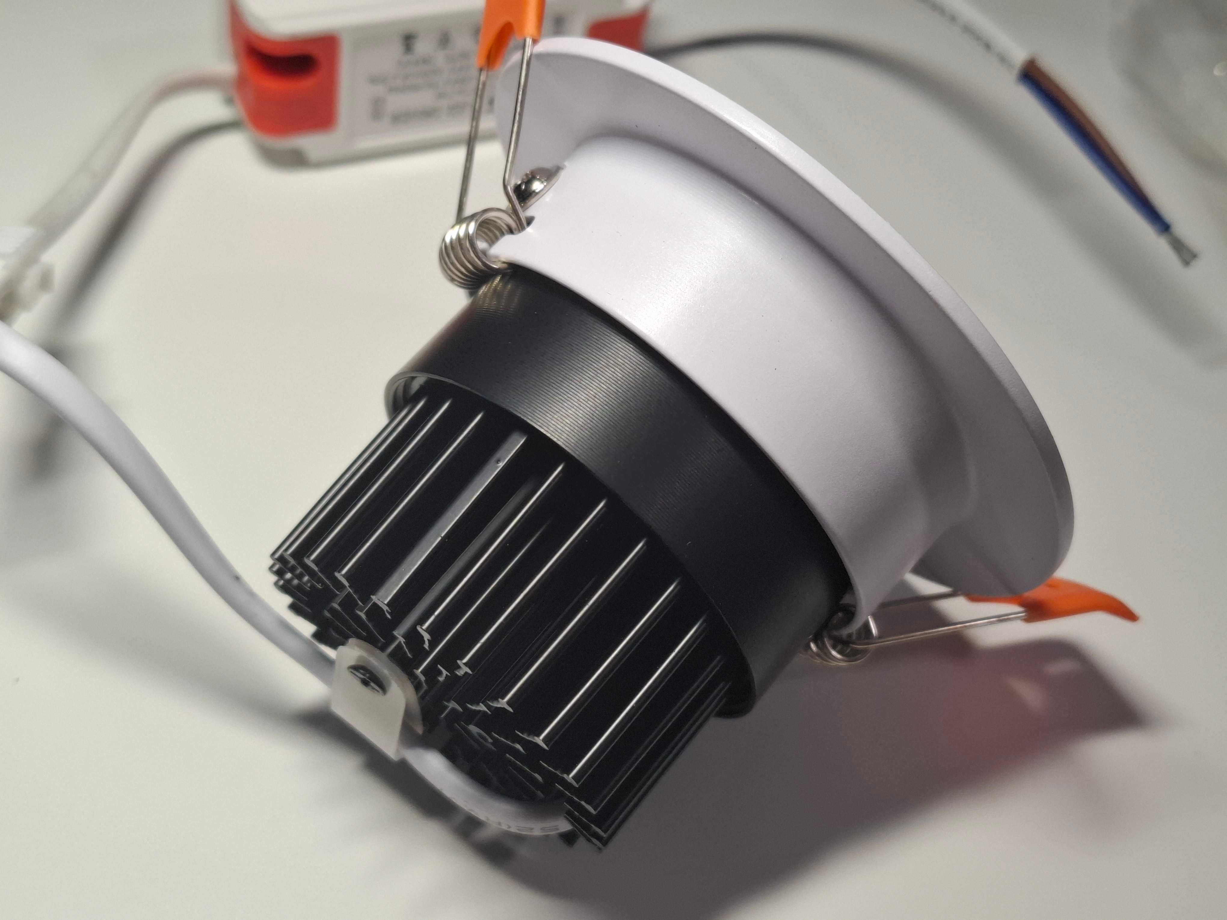 Oczko oprawa sufitowa Downlight COB 7W 6000K zimne światło 230V