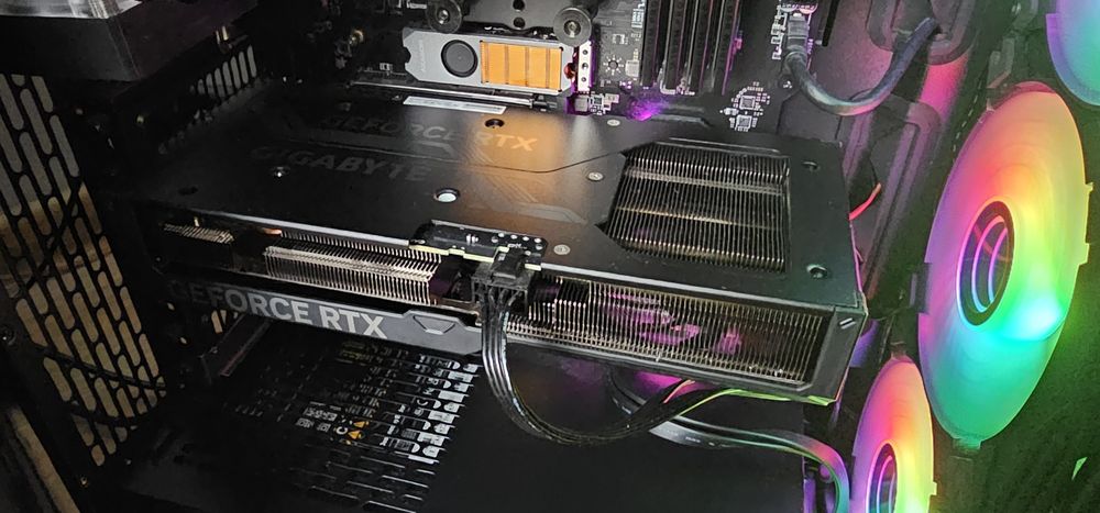 Gigabyte RTX 4070 Windforce OC 12GB  3 lata gwarancji pudełko jak nowa