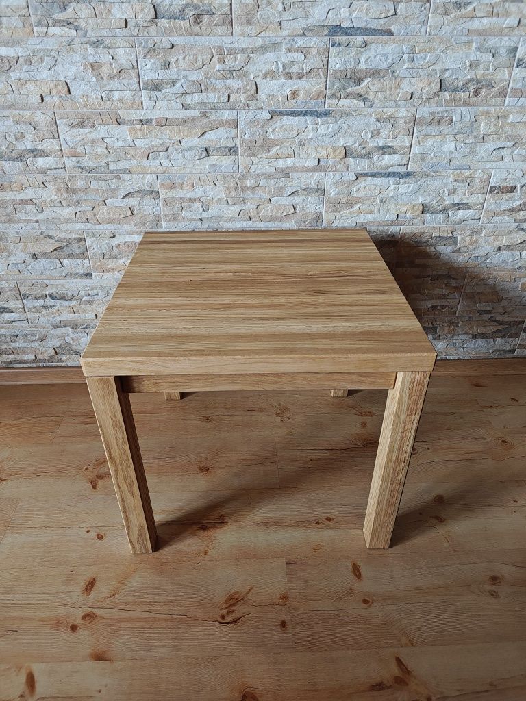 Stolik kawowy z litego drewna dębowego