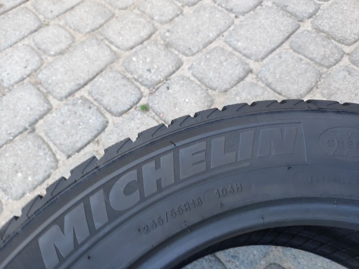235.55.18 dwie opony Michelin Latitude Alpin LA2