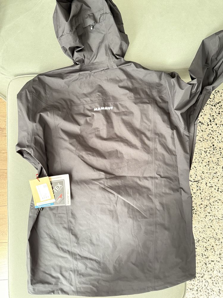 Mammut Convey Tour HS Hooded Na siarczyste deszcze nad polskim morzem