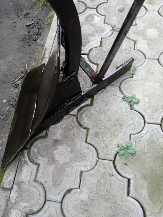 Продам кінний плуг