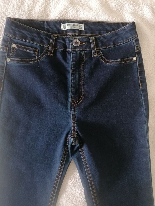 NIE NOSZONE granatowe spodnie PULL&BEAR rozmiar 34