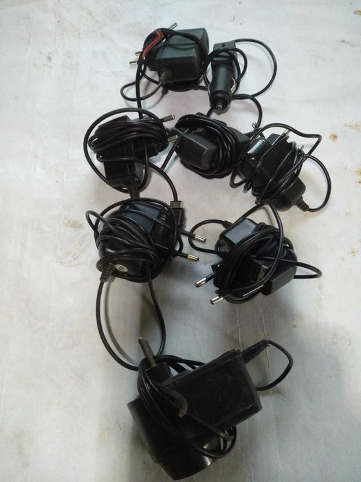 Блоки живлення на телефони (старі марки)