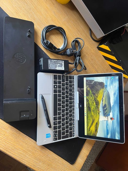 HP EliteBook Revolver 810