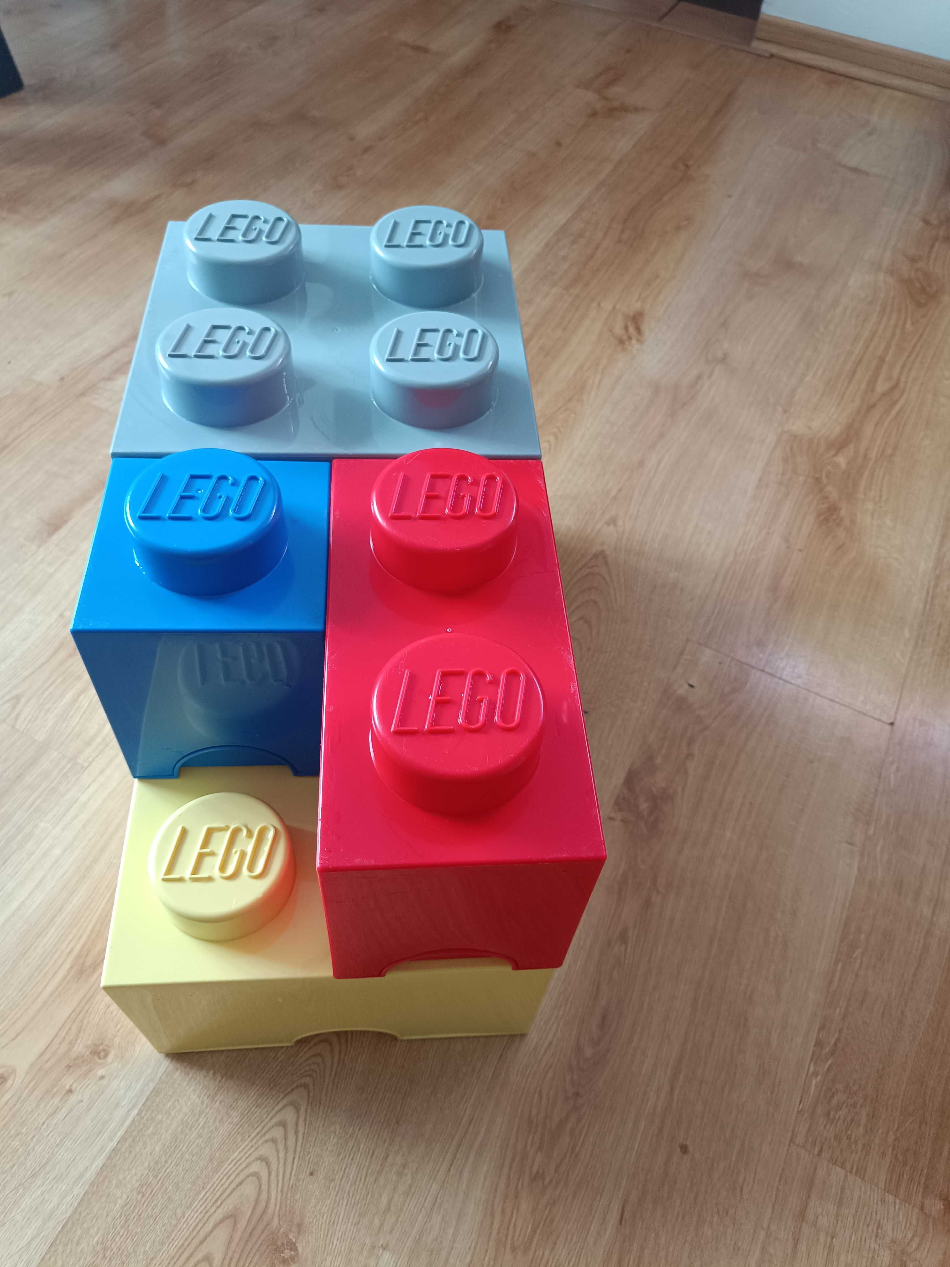 Pojemniki na  klocki LEGO