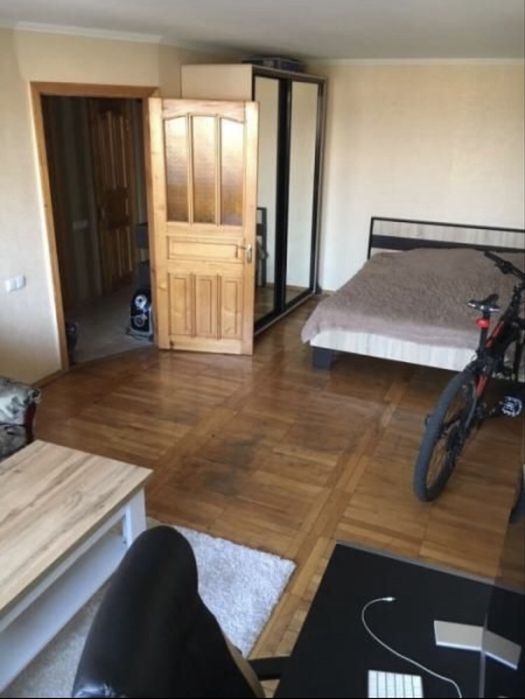 Центр малий ринок велика квартира без комісії