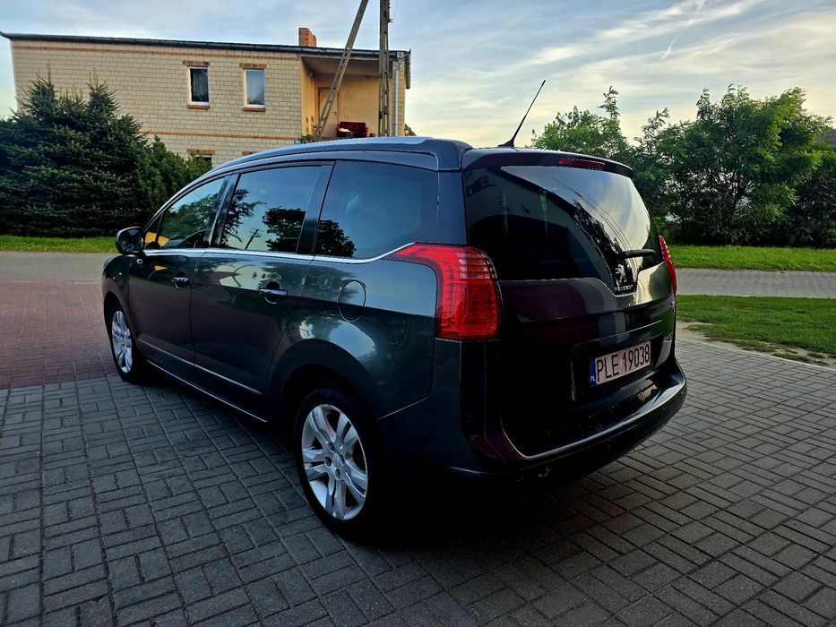 Zamiana Peugeot 5008 LiftAutomatPanoramaKlimatronicNaviHeadUpLedyAlu!