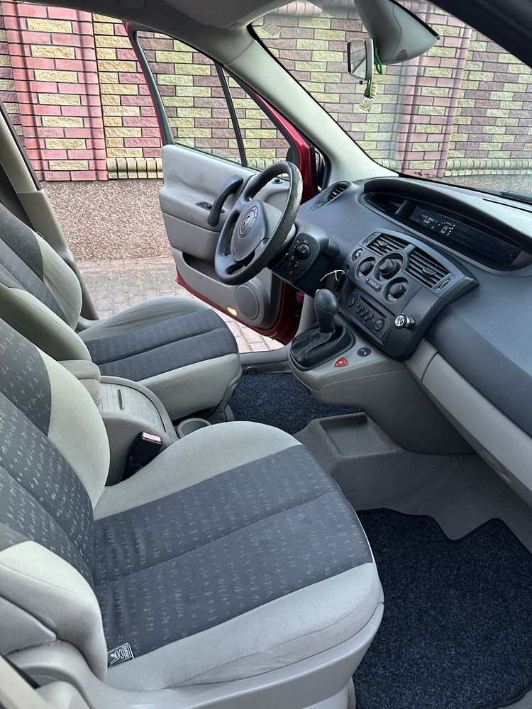 Renault Megane Scenic 2005 1.6 автомат