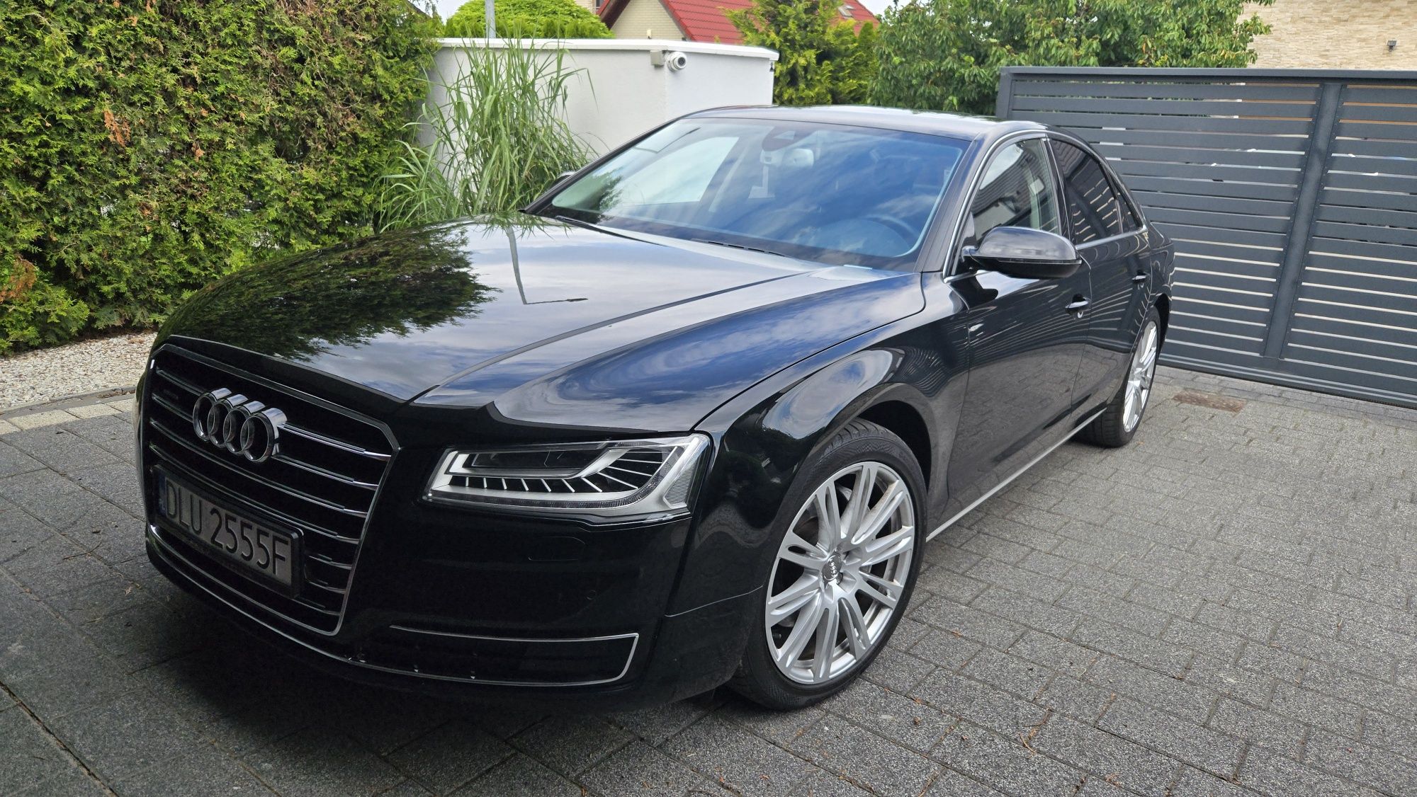 Audi A8 - stan idealny