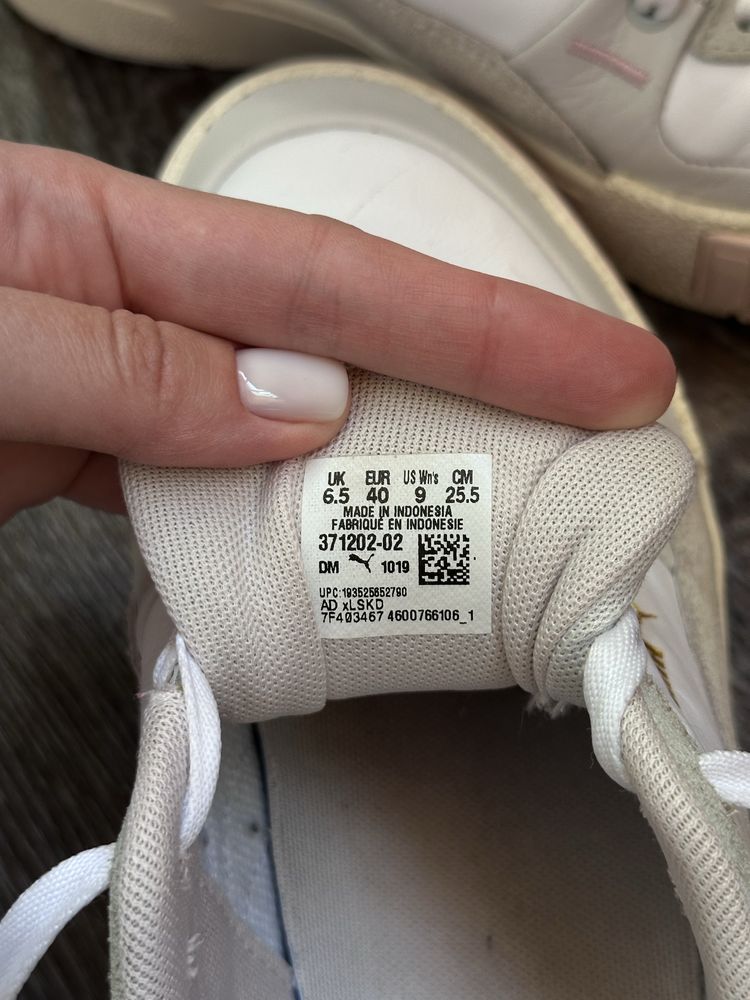 Продам кросівки Puma
