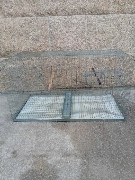 Varias gaiolas para ceder ou troca por aves