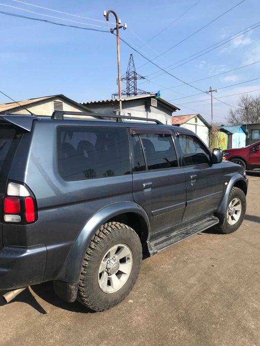 Mitsubishi Pajero Sport 2006