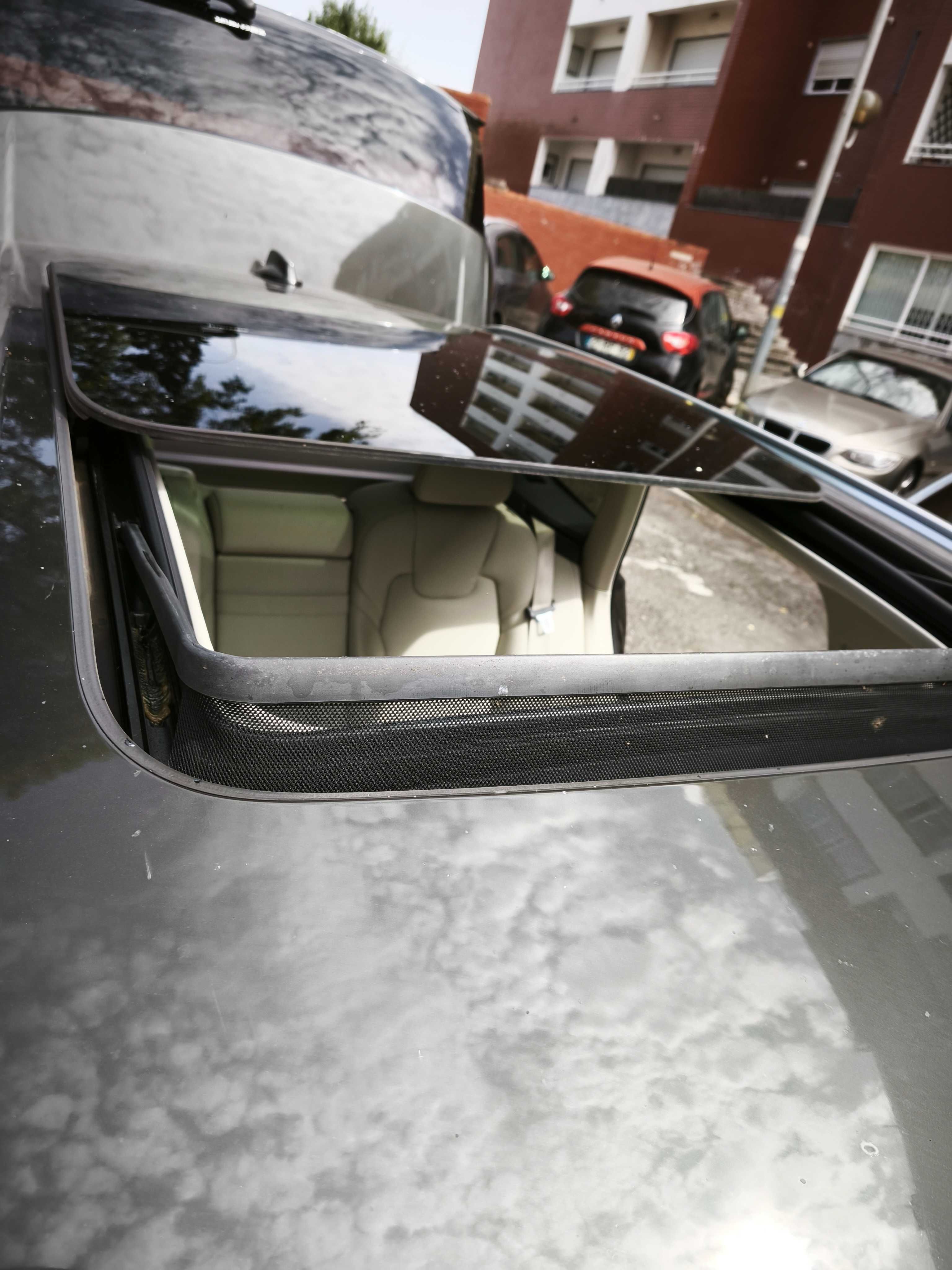 Volvo xc60 T8 FULL EXTRAS