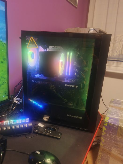 Komputer gamingowy i5-14400F 32GB RAM 1TB SSD GeForce RTX5060 DLSS 4