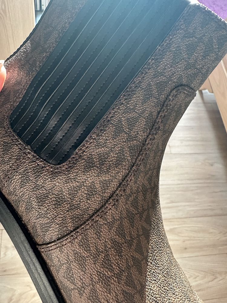 Жіночі челсі коричневі Michael Kors сапожки черевички Майкл Корс