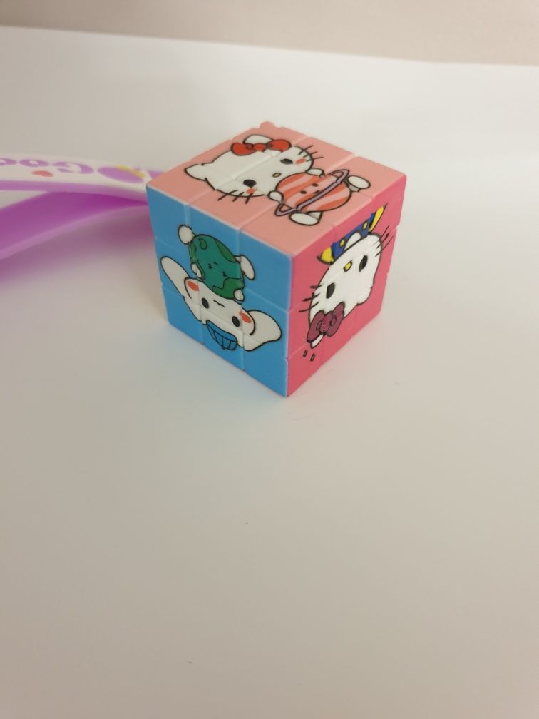 Брелок головоломка Hello Kitty