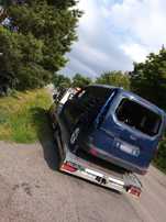Auto Laweta Pomoc Drogowa 24h-Holowanie Transport