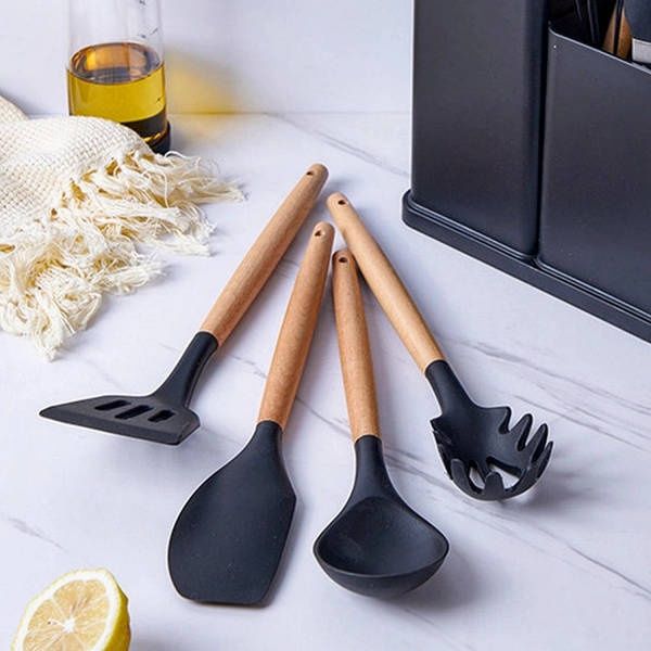 Набор кухонных принадлежностей на подставке 19 штук