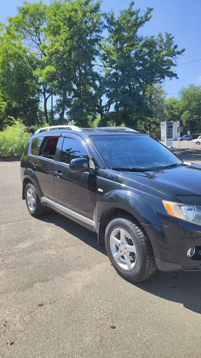Продаю Mitsubishi outlender xl