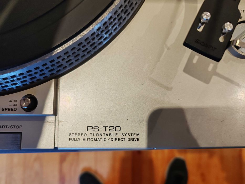 Gira-discos Sony PS-T20 Vintage – para Restauro