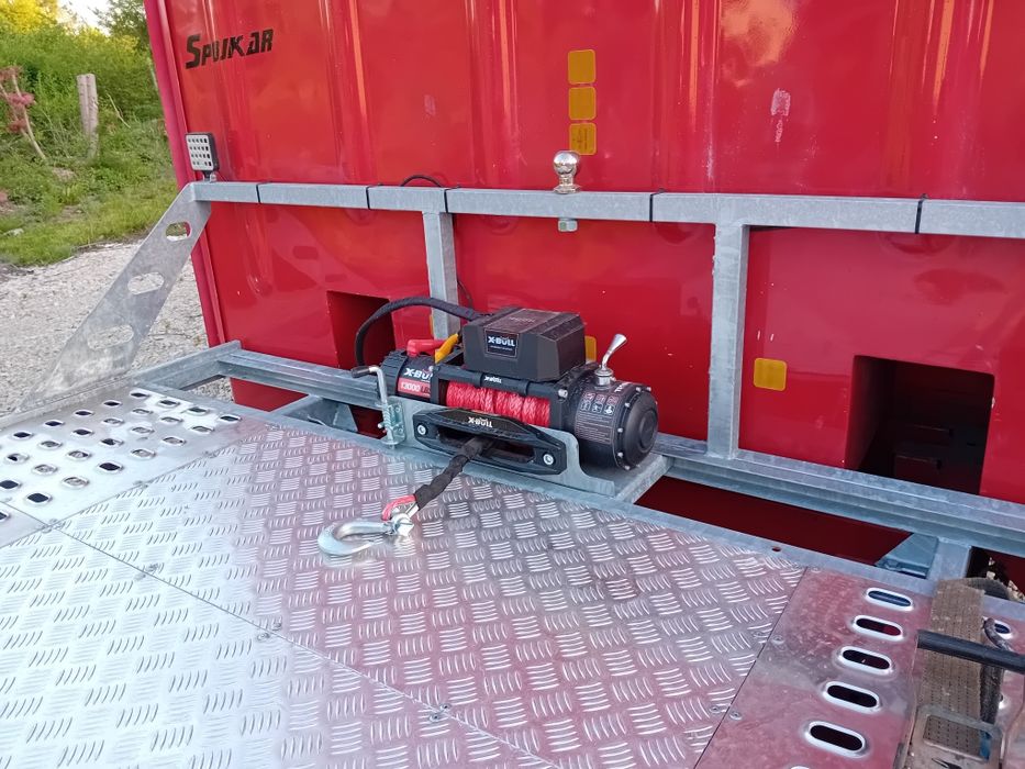 Auto-laweta wynajem pomoc drogowa